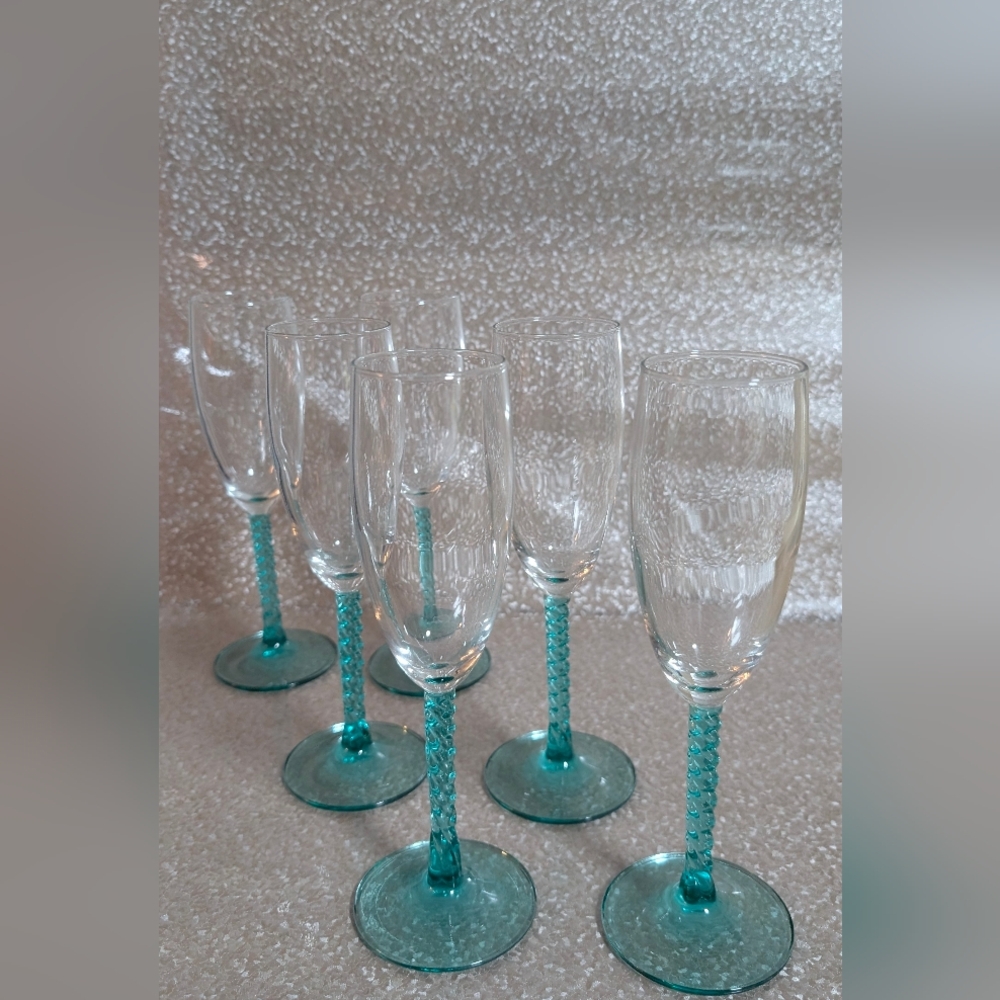 Champagne Glasses, Luminarc turquoise twisted stem champagne glass